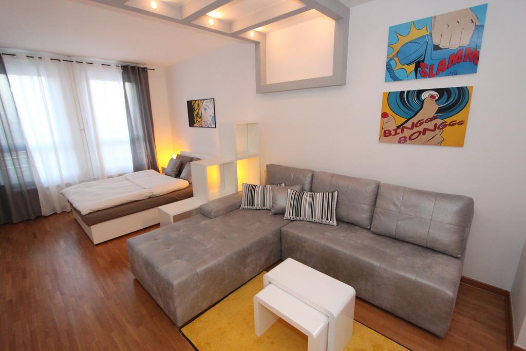 New Belgrade Apartment Neven, Parking 5 Evra Dan Bagian luar foto