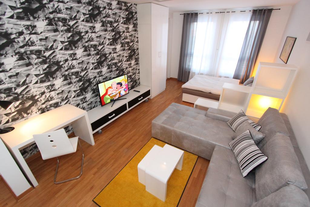 New Belgrade Apartment Neven, Parking 5 Evra Dan Bagian luar foto