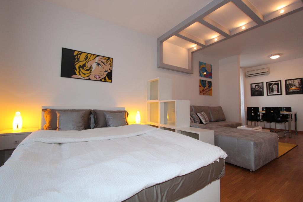 New Belgrade Apartment Neven, Parking 5 Evra Dan Bagian luar foto